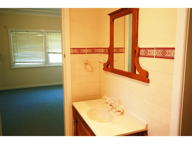 24  Cullen  Road, Wagga Wagga NSW 2650