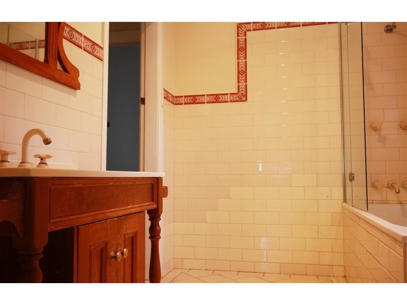 24  Cullen  Road, Wagga Wagga NSW 2650