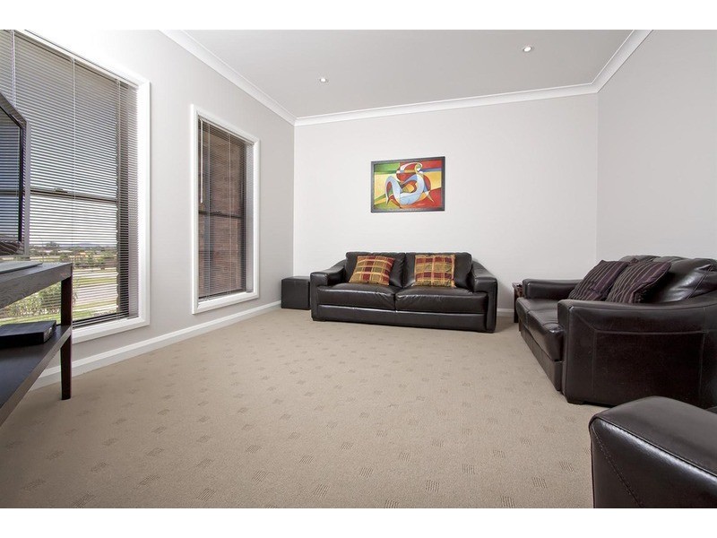 40 Yarrawah Crescent, Bourkelands NSW 2650