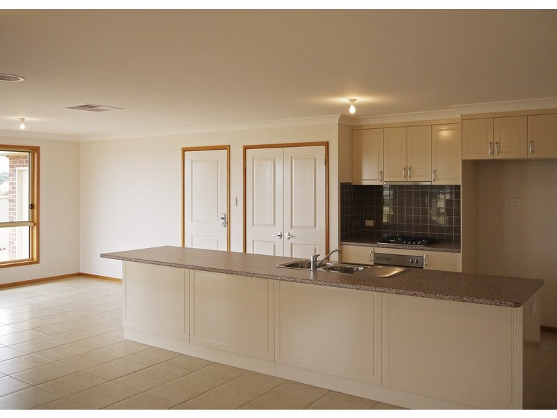 148 Brooklyn Drive, Wagga Wagga NSW 2650