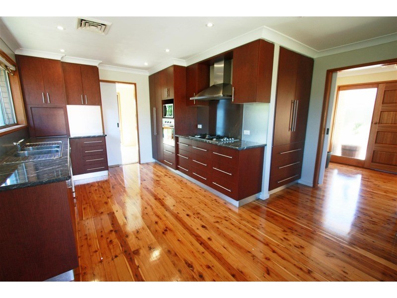 25 Malaya Drive, Tolland NSW 2650