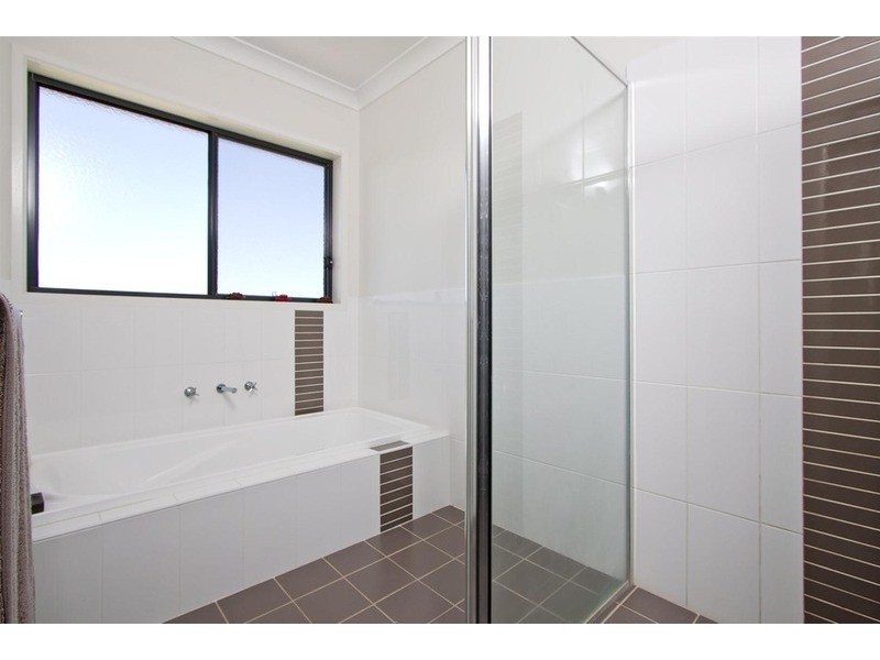 33  Willow Tree Place, Springvale NSW 2650