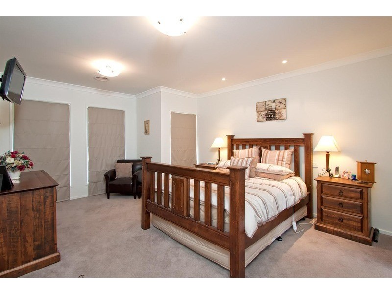 33  Willow Tree Place, Springvale NSW 2650