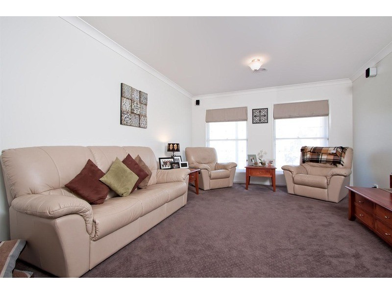 33  Willow Tree Place, Springvale NSW 2650