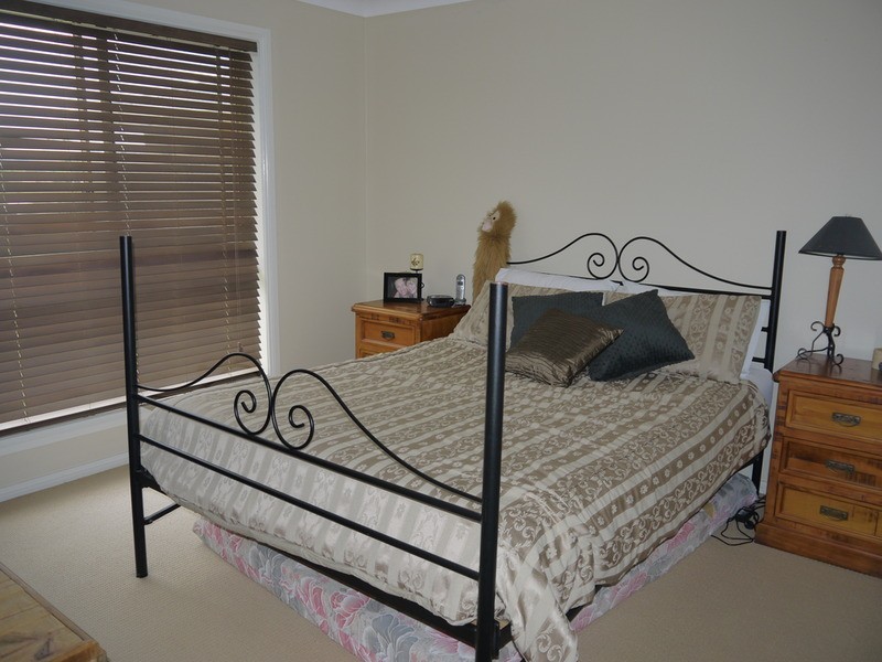8 Birri Place, Wagga Wagga NSW 2650