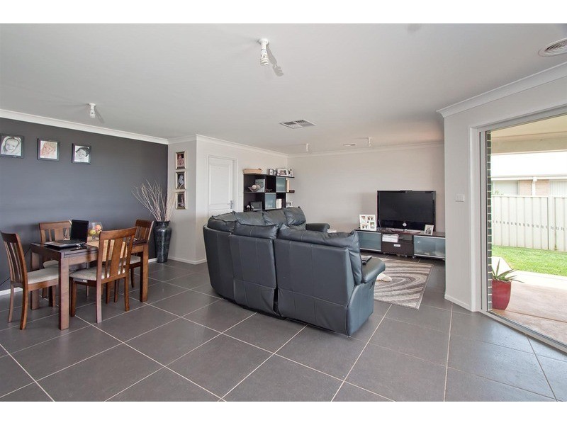 9 Marylands Way, Wagga Wagga NSW 2650