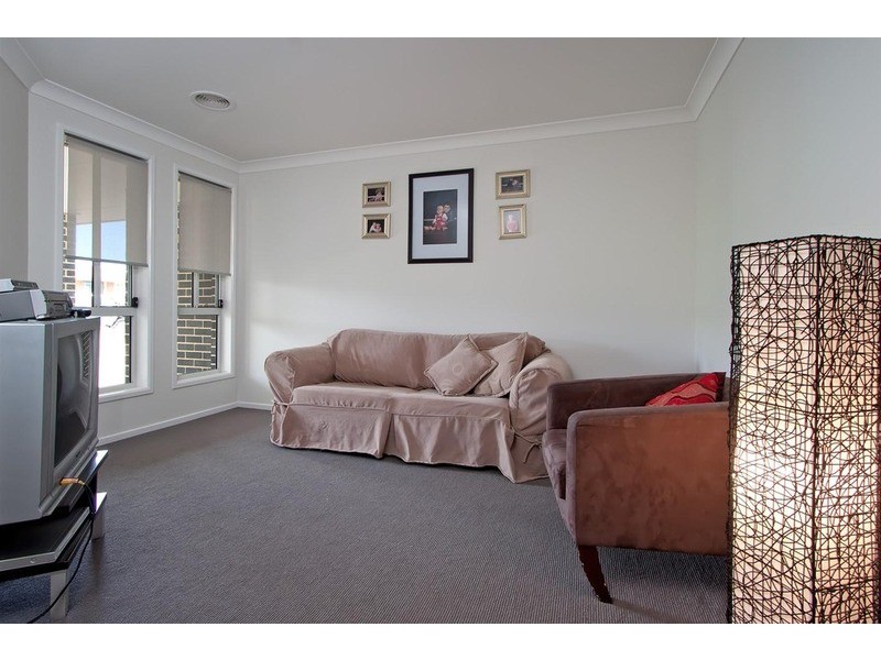 9 Marylands Way, Wagga Wagga NSW 2650