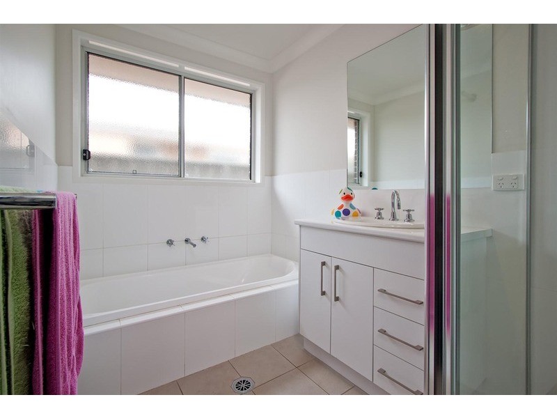 9 Marylands Way, Wagga Wagga NSW 2650