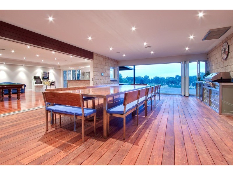 54 Riverview Road, Wagga Wagga NSW 2650