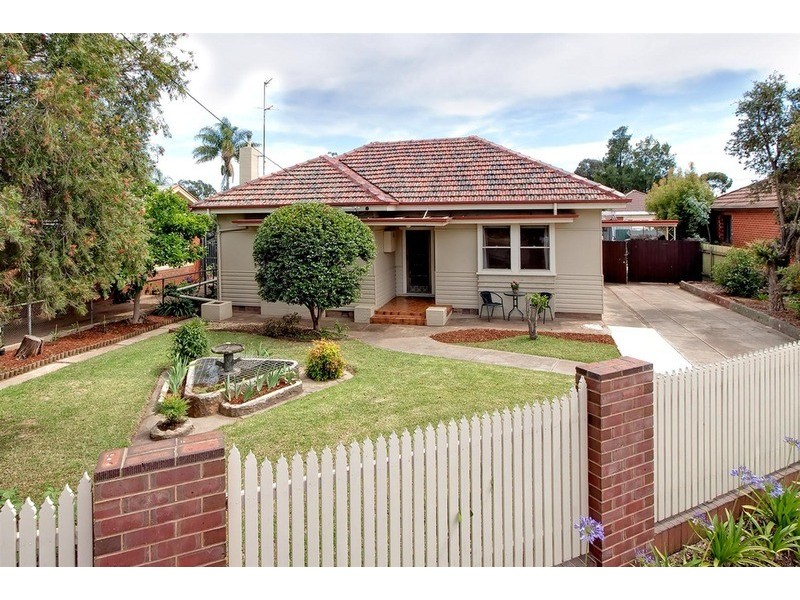 49 Hardy  Avenue, Wagga Wagga NSW 2650