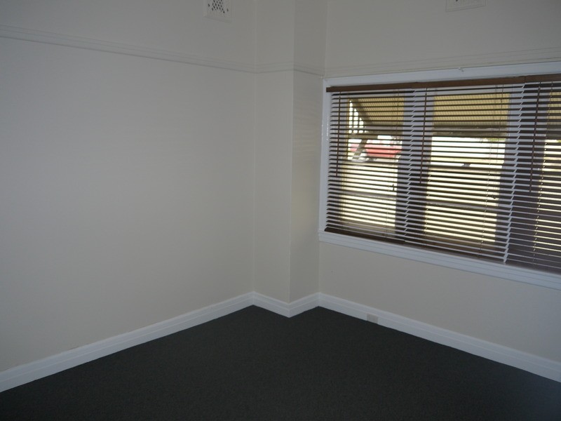 31 Norman Street, Wagga Wagga NSW 2650