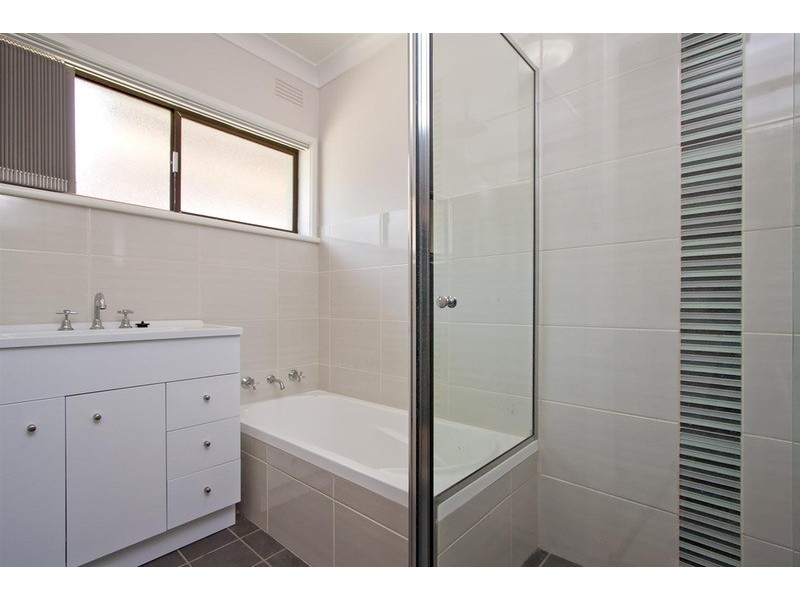 3  Yarrah  Street, Kooringal NSW 2650