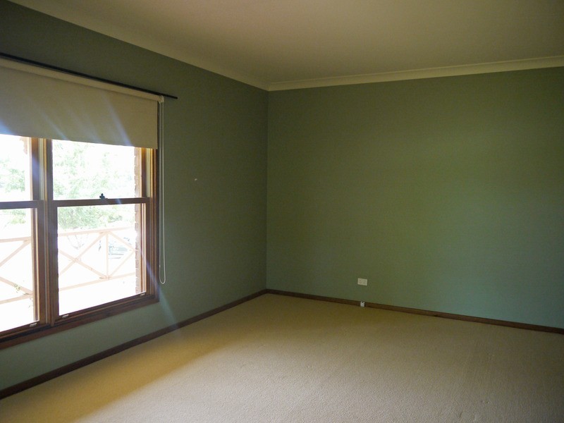 28 Lakehaven Drive, Wagga Wagga NSW 2650