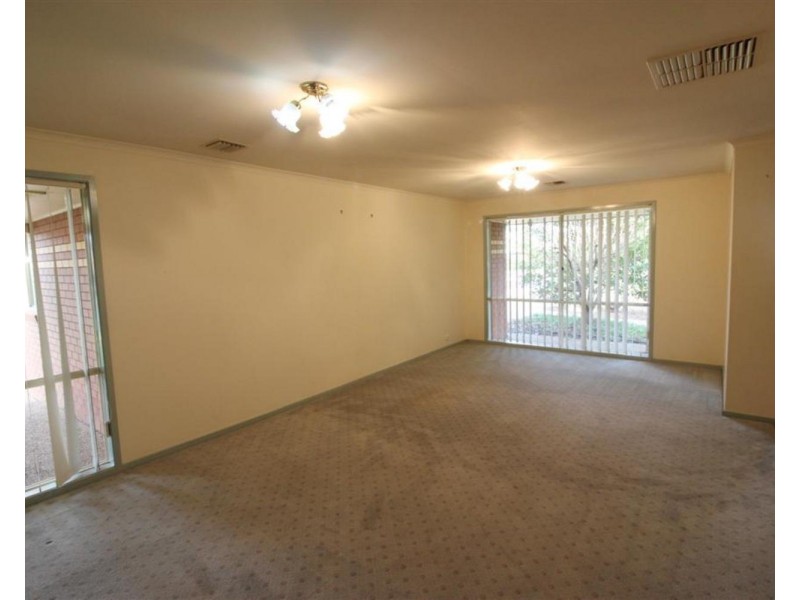 1A Canola Place, Wagga Wagga NSW 2650