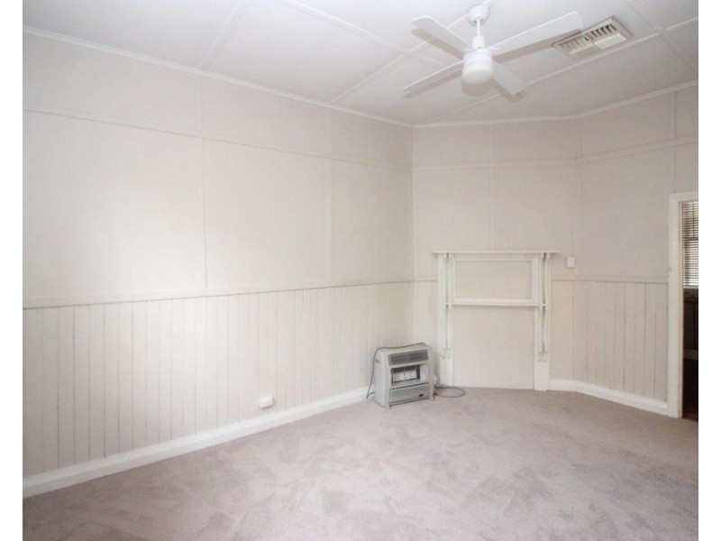 222 Edward Street, Wagga Wagga NSW 2650