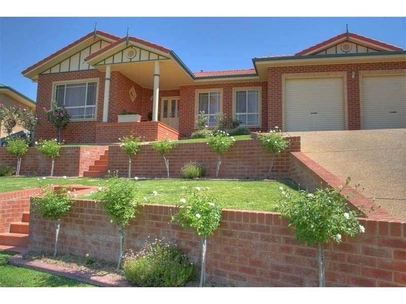 9 Melville Place, Tatton NSW 2650