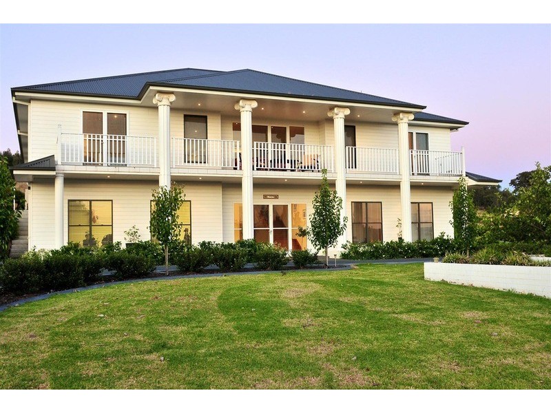 9 Wisteria Place, Springvale NSW 2650