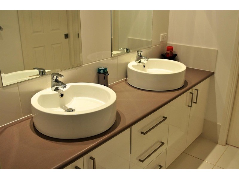 9 Wisteria Place, Springvale NSW 2650