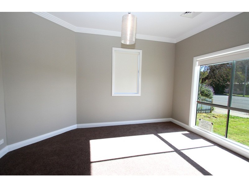 154 Forsyth Street, Wagga Wagga NSW 2650