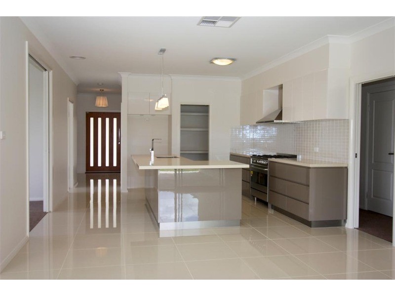 66 Brindabella  Drive, Tatton NSW 2650