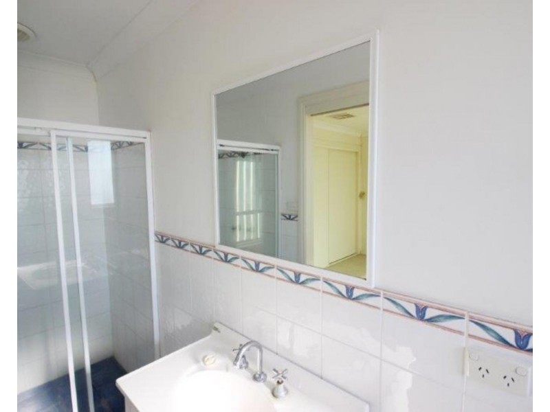 2 Bourkelands Drive, Wagga Wagga NSW 2650