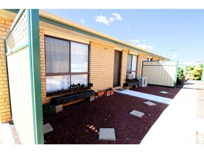 2/18-20 Vesty Street, Wagga Wagga NSW 2650