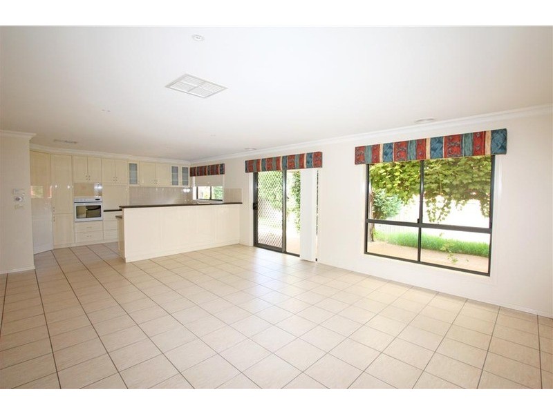 26 Stirling Boulevard, Tatton NSW 2650