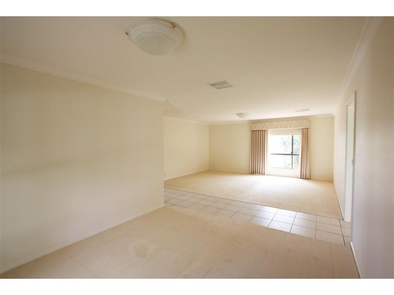 26 Stirling Boulevard, Tatton NSW 2650