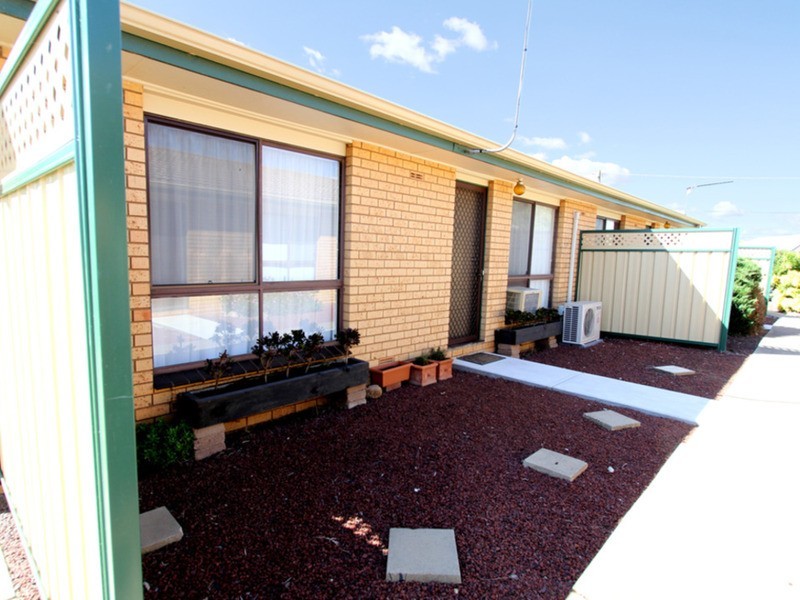 2/18-20 Vesty Street, Wagga Wagga NSW 2650