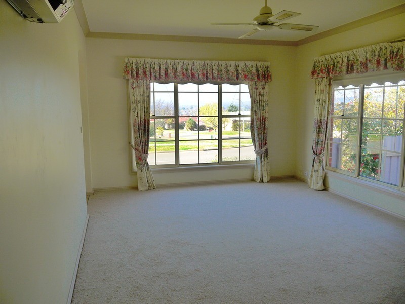 2/1 Melville Place, Tatton NSW 2650