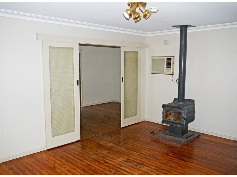 31 Bruce Street, Tolland NSW 2650