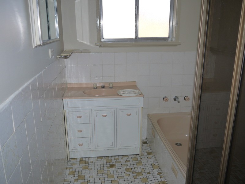 31 Bruce Street, Tolland NSW 2650