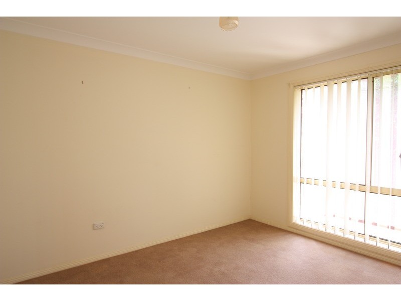 2/8 Malebo  Place, Tatton NSW 2650