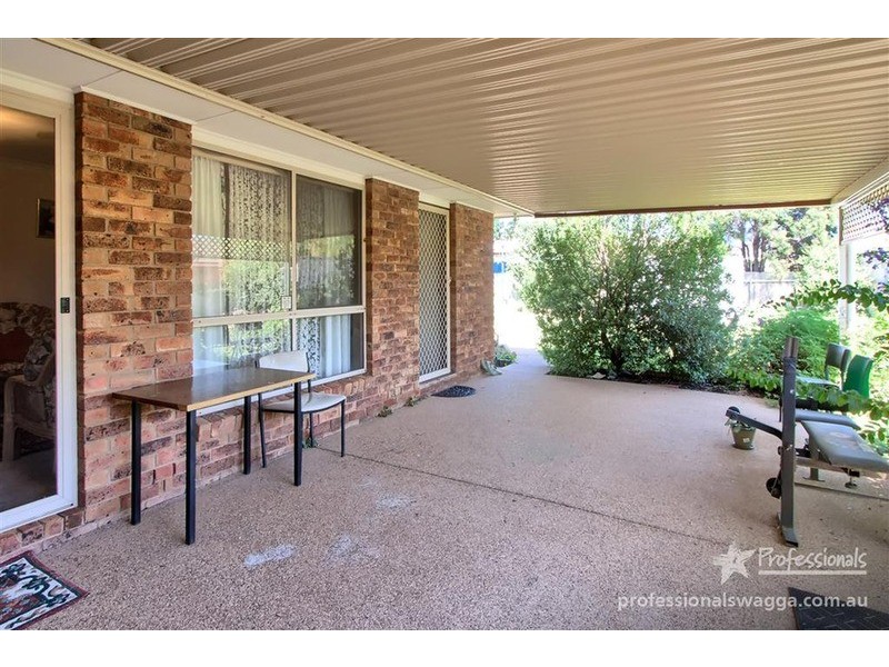 21 Nunkeri Street, Glenfield Park NSW 2650