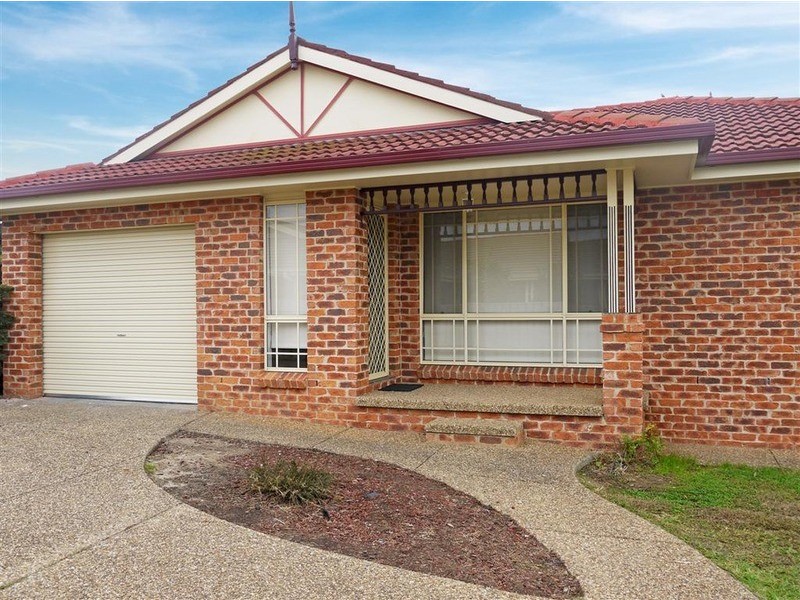 1/8 Malebo Place, Tatton NSW 2650