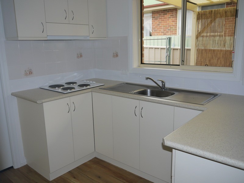 1/8 Malebo Place, Tatton NSW 2650