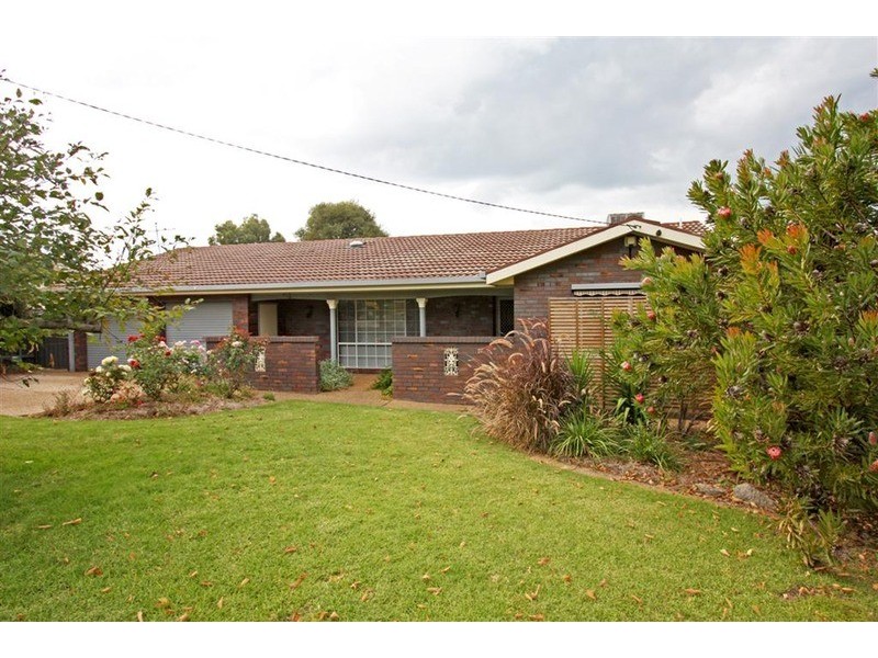 57 Horsley Street, Kooringal NSW 2650