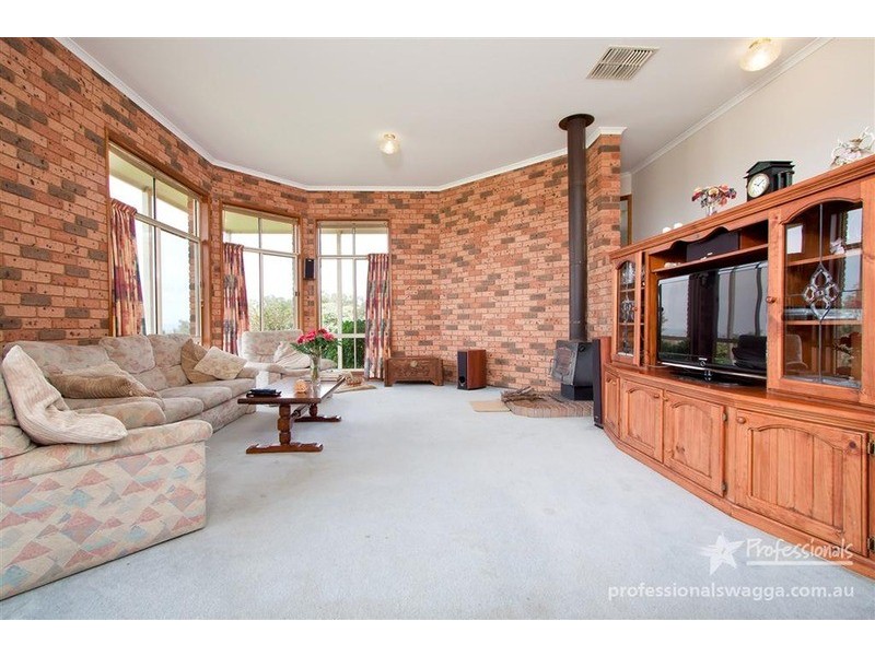 89 Brucedale Drive, Brucedale NSW 2650