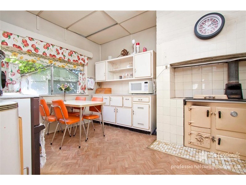 21 Morundah Street, Wagga Wagga NSW 2650