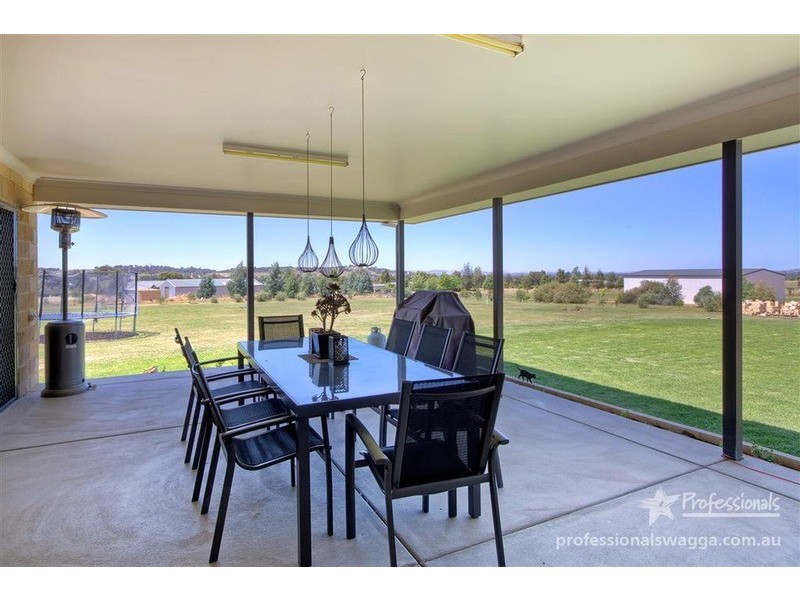 33  Willow Tree Place, Springvale NSW 2650