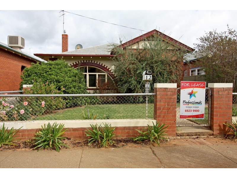 12 Darlow Street, Wagga Wagga NSW 2650