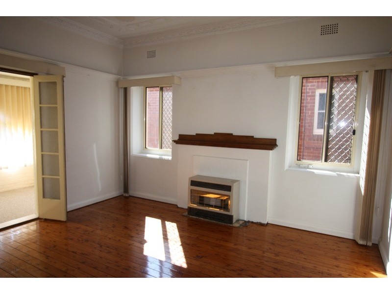 12 Darlow Street, Wagga Wagga NSW 2650