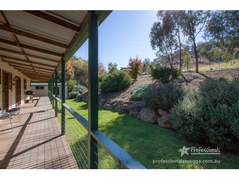 8 Wagga Wagga  Street, Oura NSW 2650