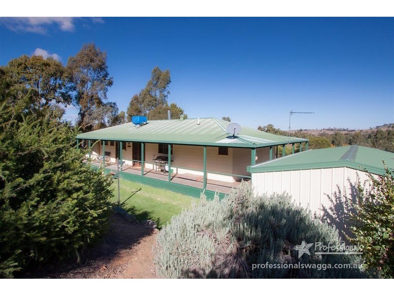 8 Wagga Wagga  Street, Oura NSW 2650