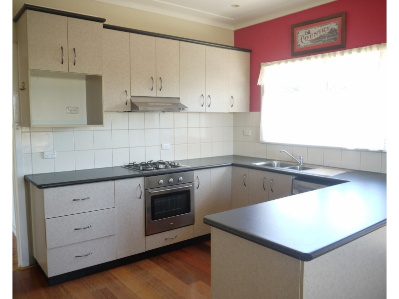 15 James Street, Kooringal NSW 2650