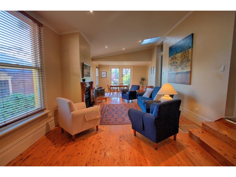 51 Macleay Street, Turvey Park NSW 2650