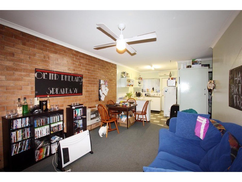 2/28 Higgins Avenue, Wagga Wagga NSW 2650