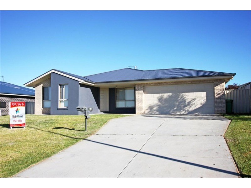 24 Franklin Drive, Estella NSW 2650