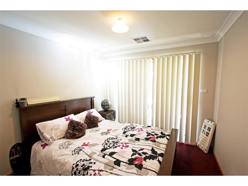 24 Franklin Drive, Estella NSW 2650