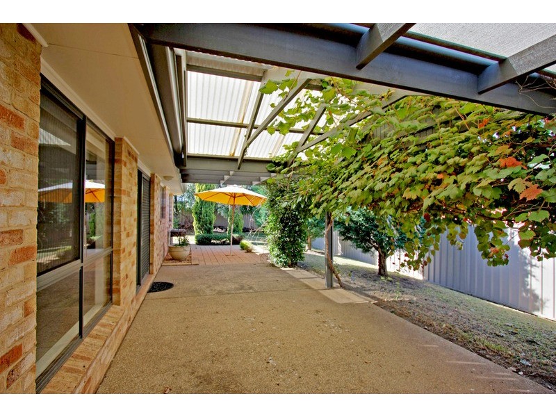 26 Stirling  Boulevard, Tatton NSW 2650
